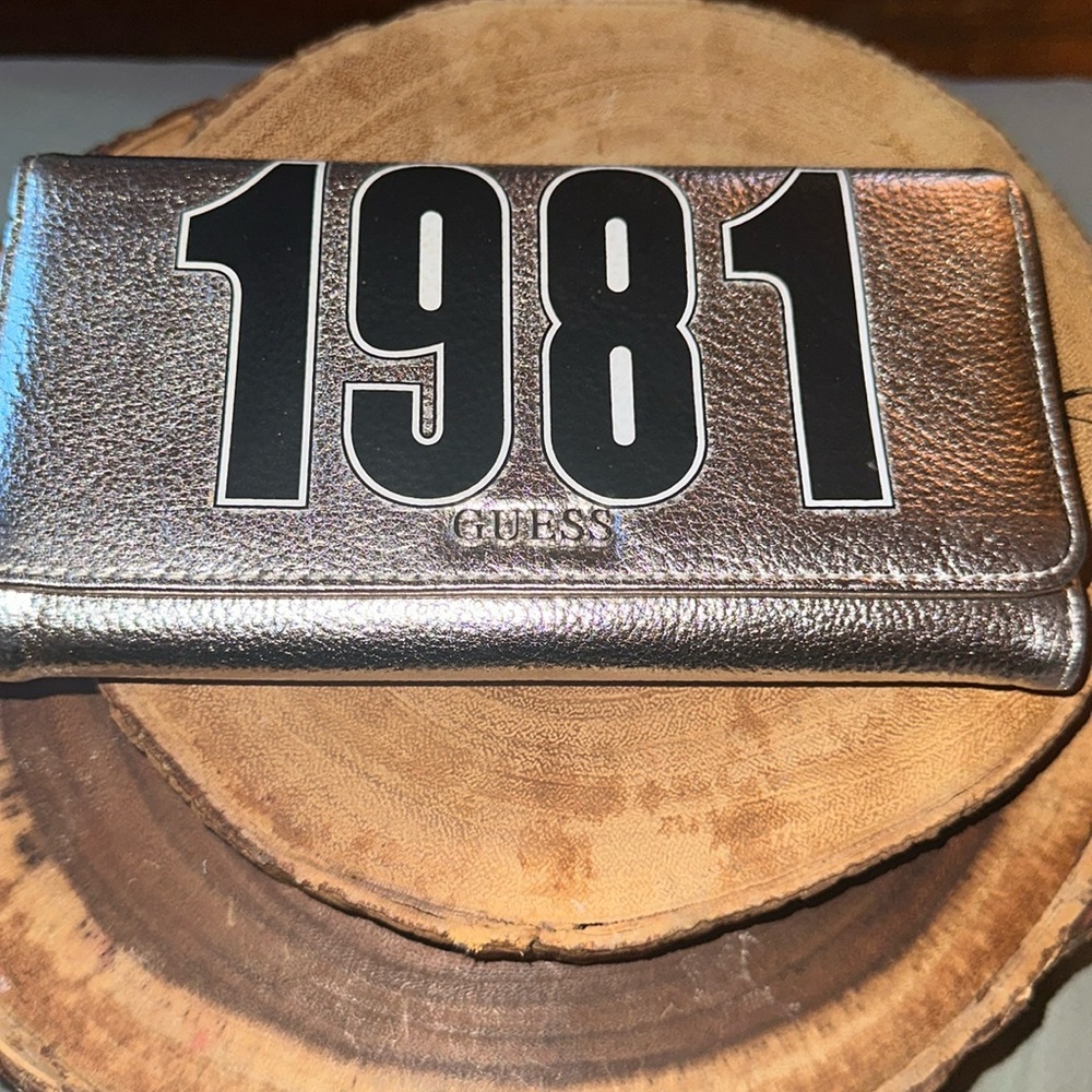 Retired Authentic Long 1981 GUESS Wallet NWT